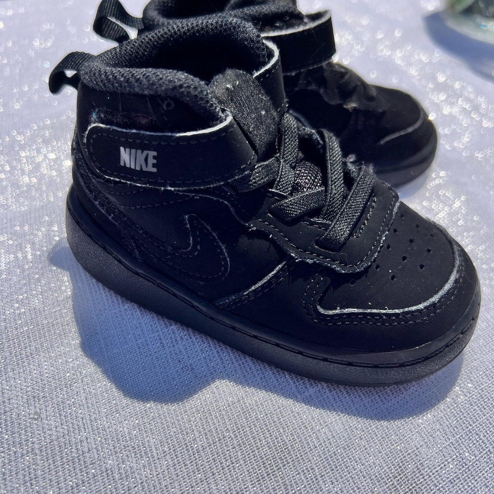 Nike Kids Black Sneakers